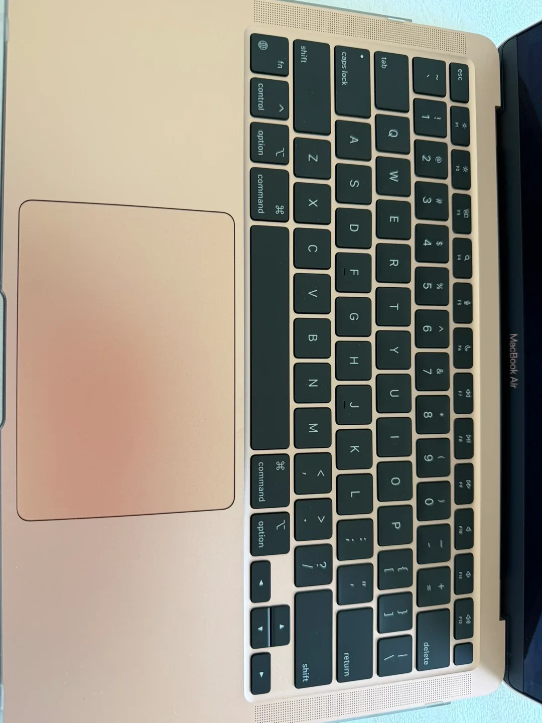 Apple MacBook Air Gold image indicator(5)