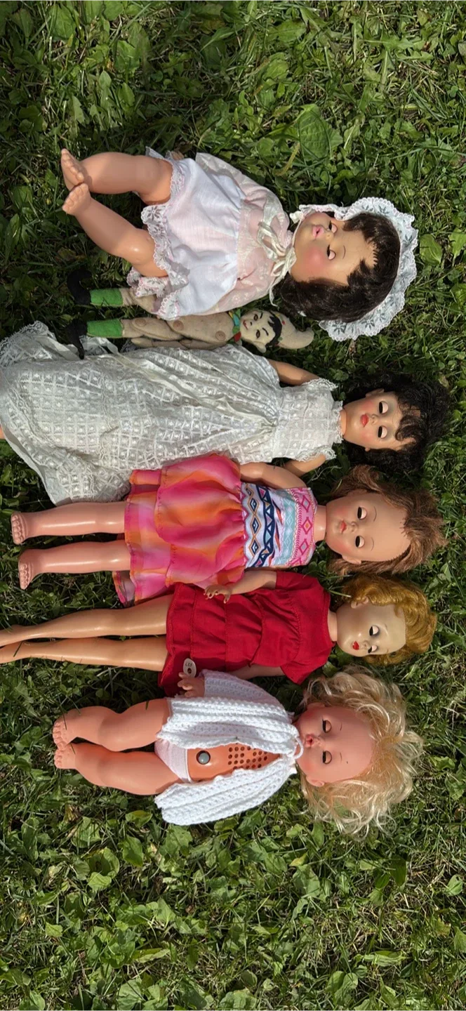 Vintage Dolls Collection thumbnail