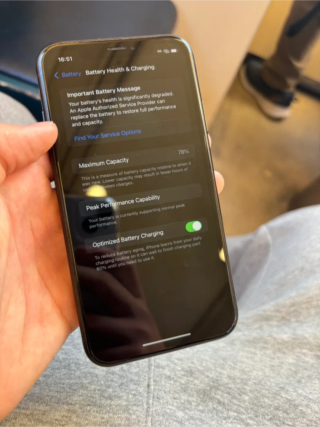 iPhone XR 64GB - Black image indicator(4)