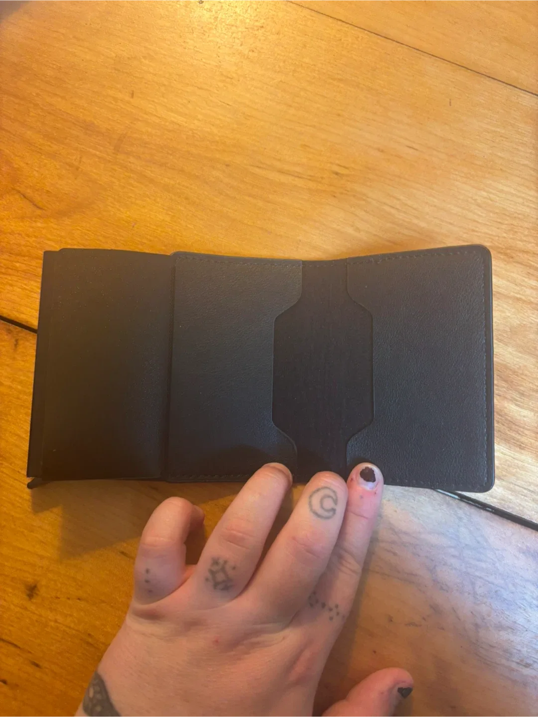 Leather Card Holder Wallet - Black image indicator(3)