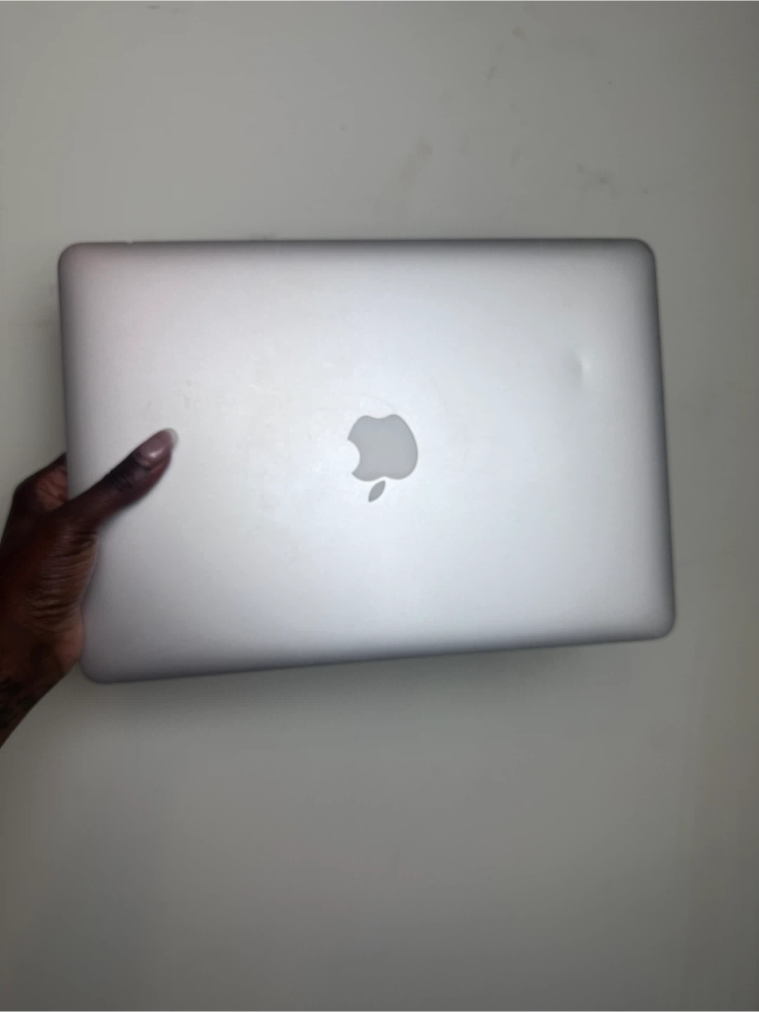 MacBook Air (13”, 2017) Great Condition, Factory Reset