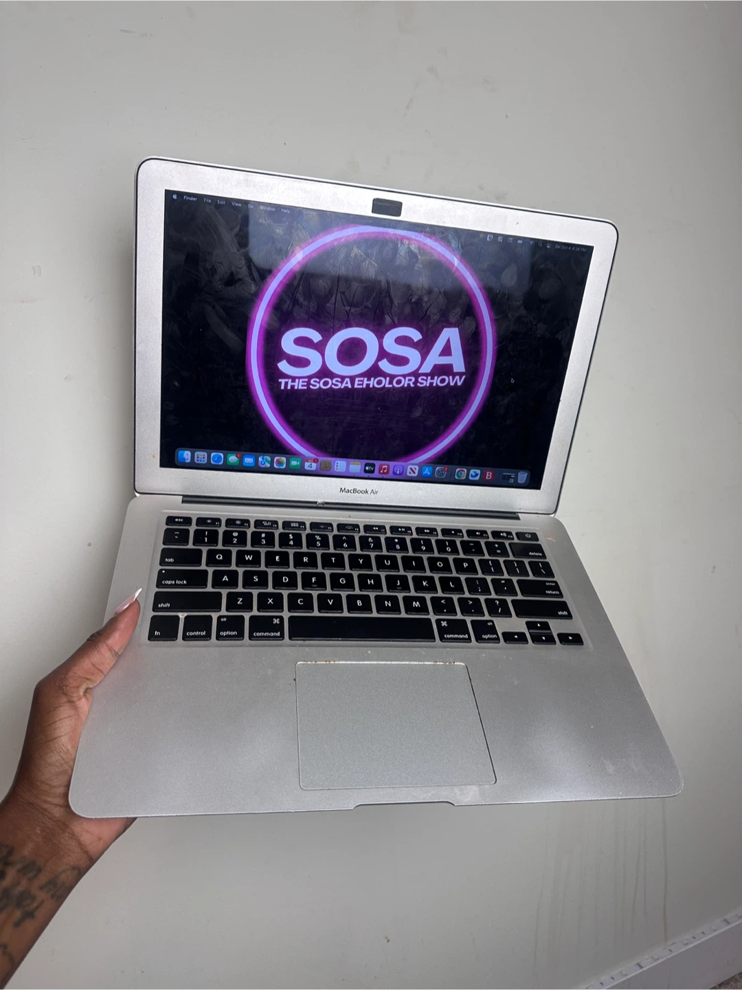 MacBook Air (13”, 2017) Great Condition, Factory Reset - photo 2
