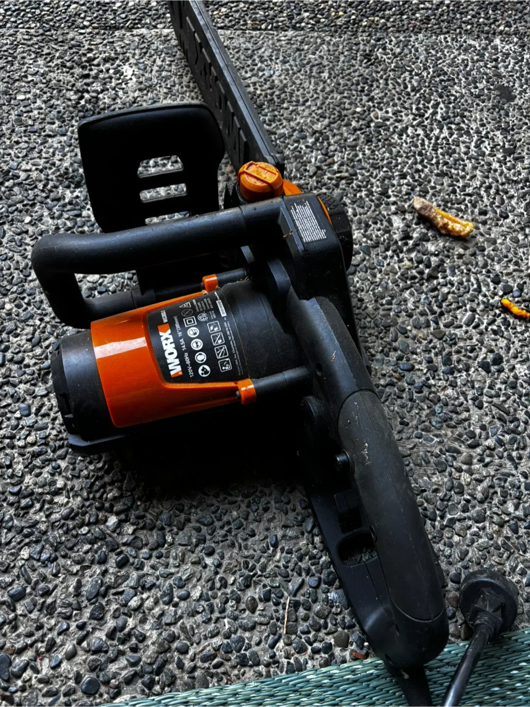 Worx WG303.1 Electric Chainsaw - 16 inch image indicator(5)