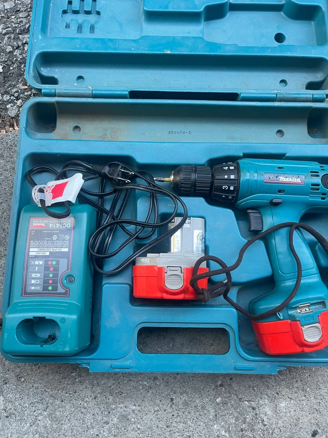 Makita 6233D Cordless Drill with Case thumbnail