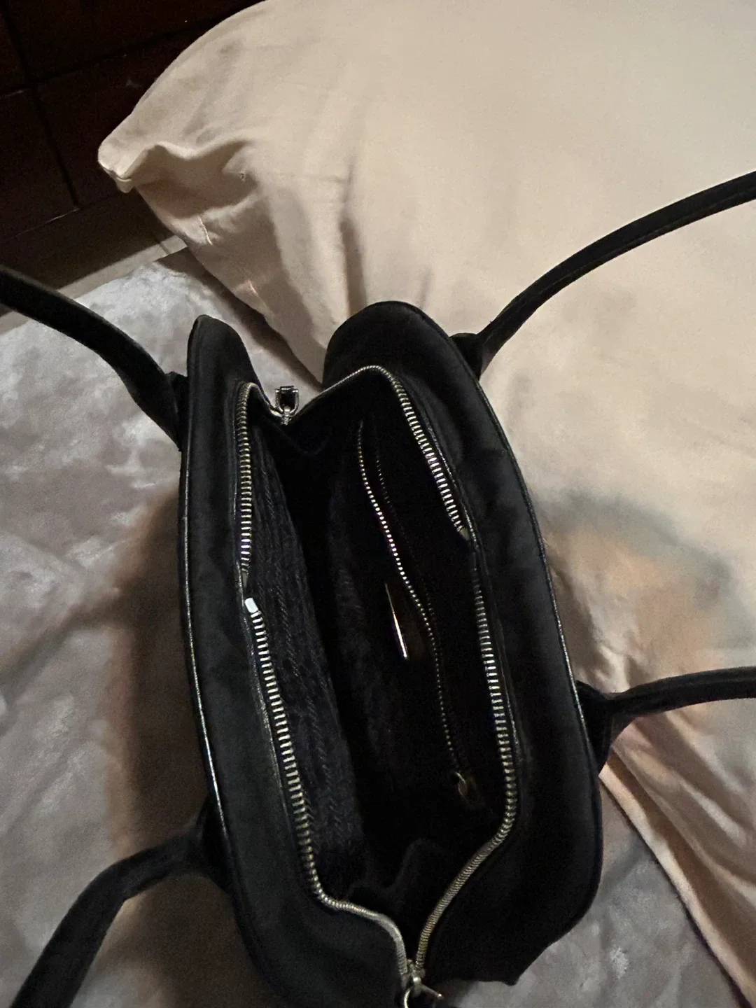 Prada Black Handbag image indicator(4)