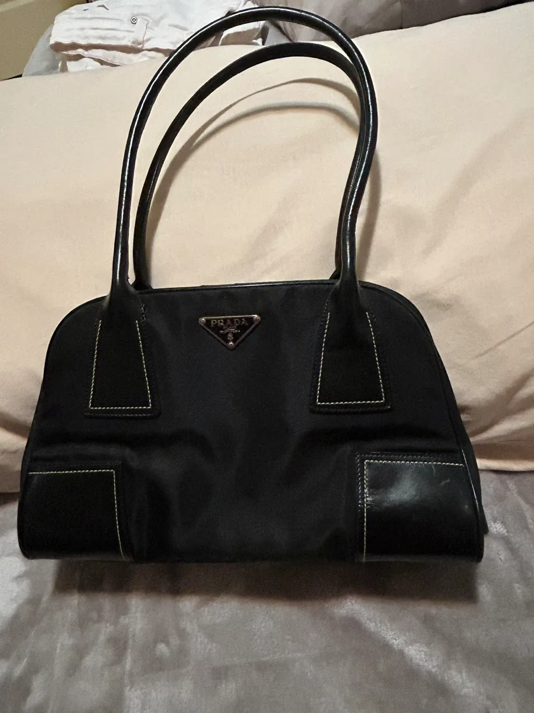 Prada Black Handbag image indicator(3)