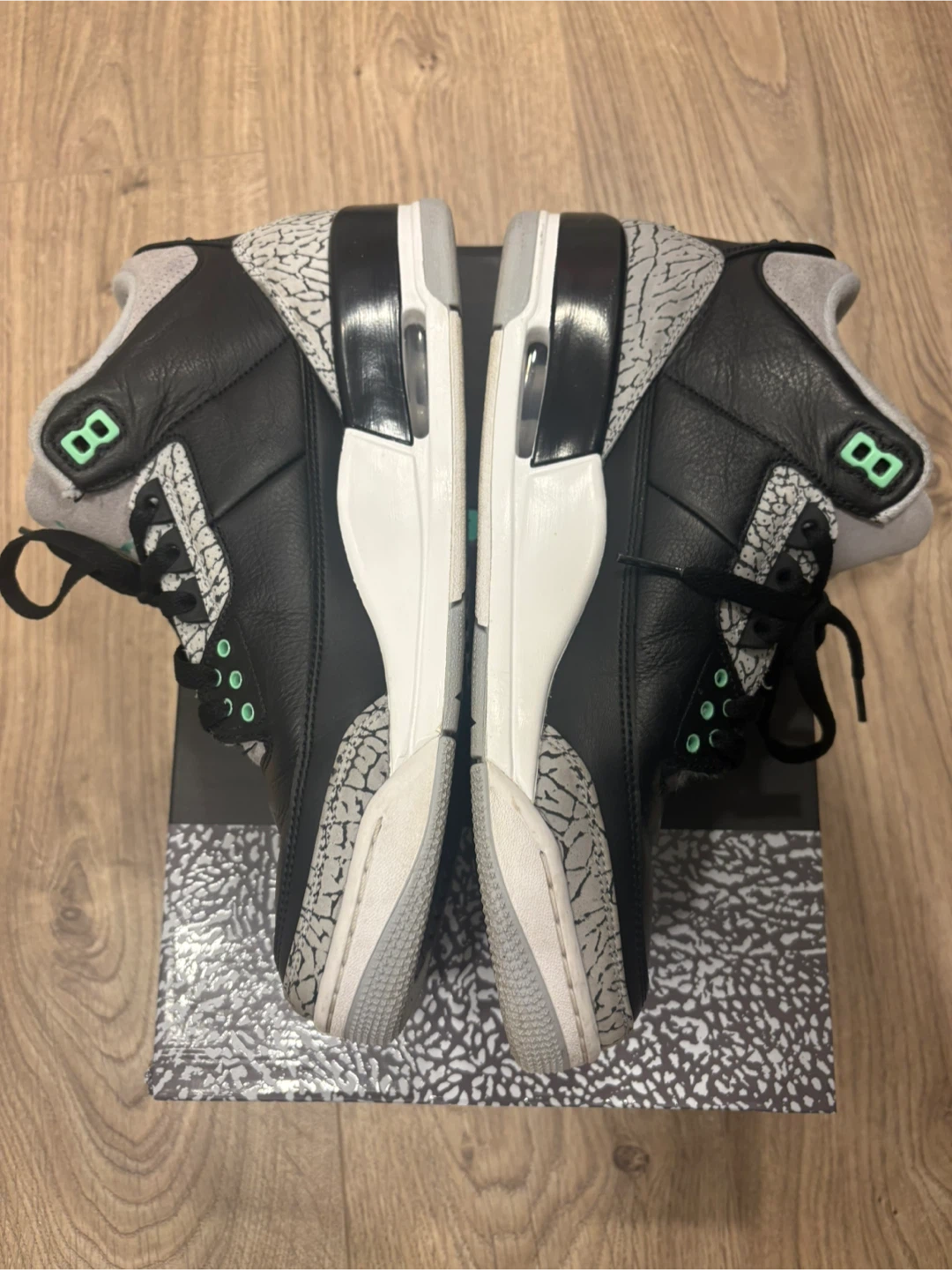 Air Jordan 3 Green Glow US 10.5 - photo 3
