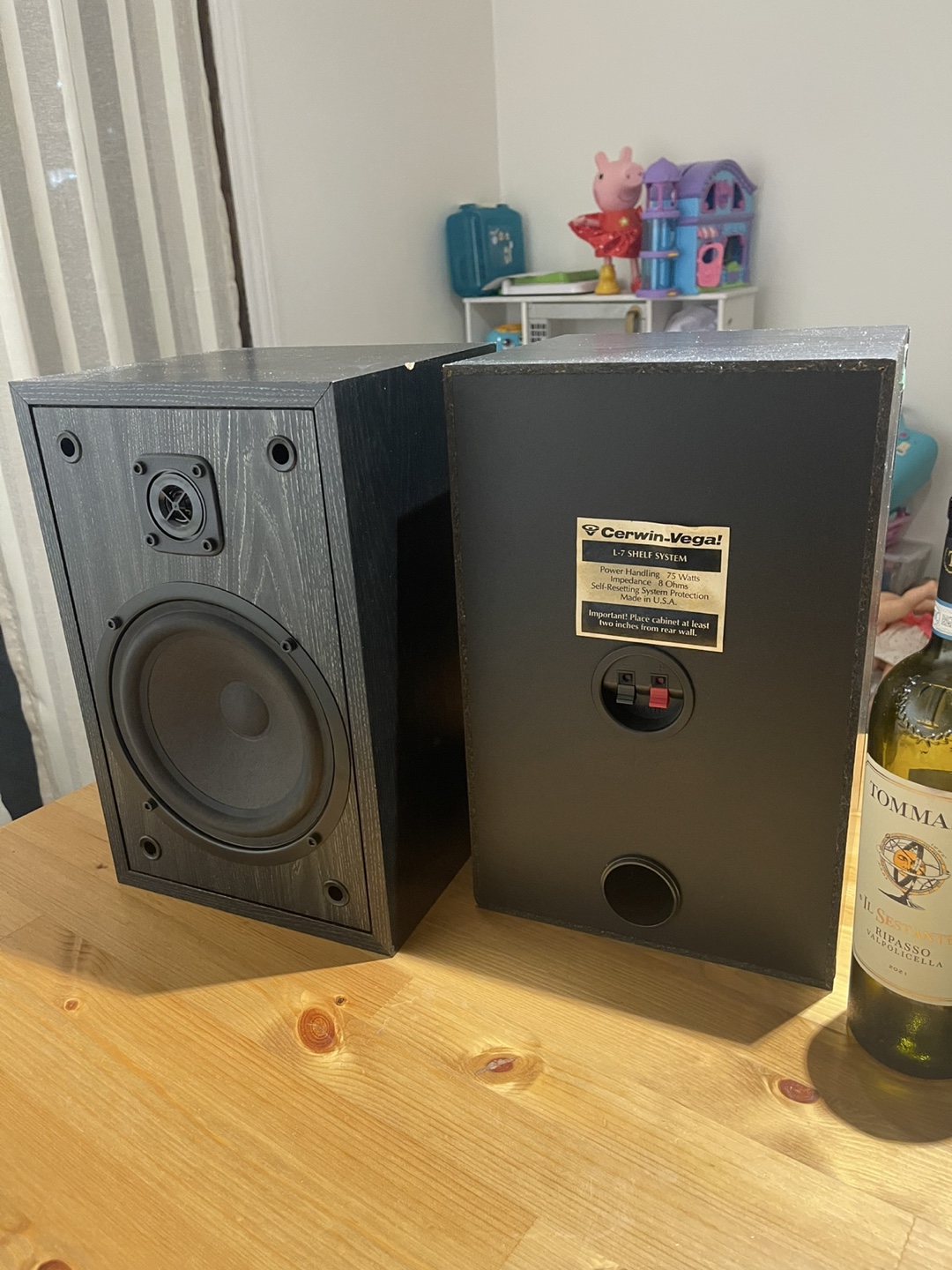 Cerwin-Vega Bookshelf Speakers - photo 2