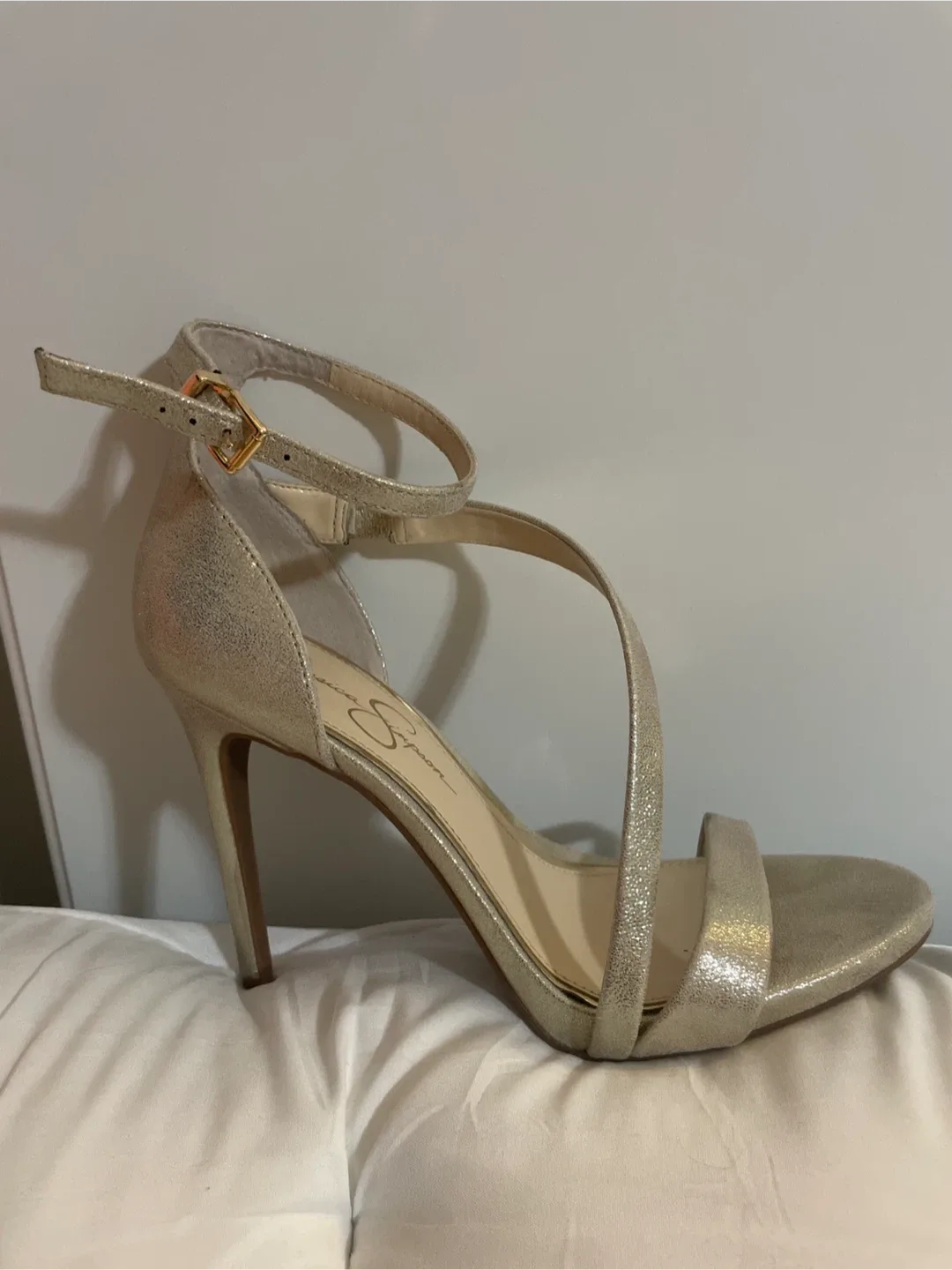 Jessica Simpson Rayli2 Gold Heels - Size 9.5 image indicator(2)