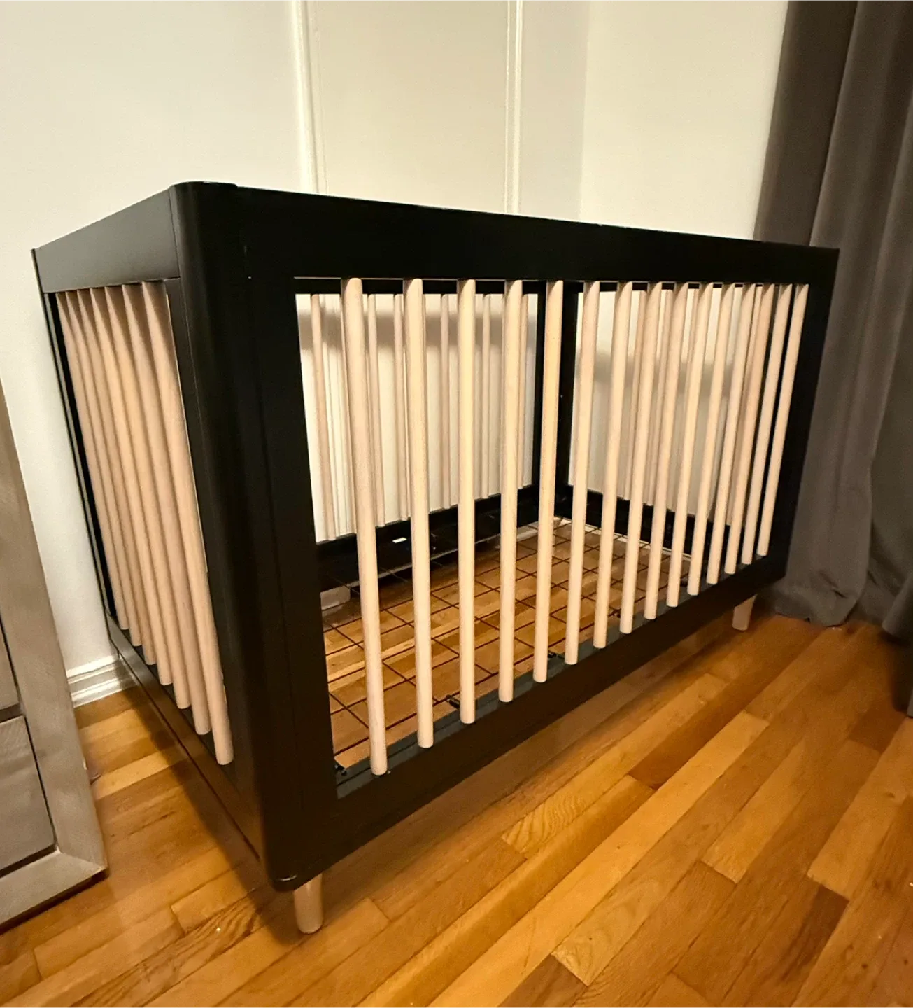 Black Crib image indicator(3)