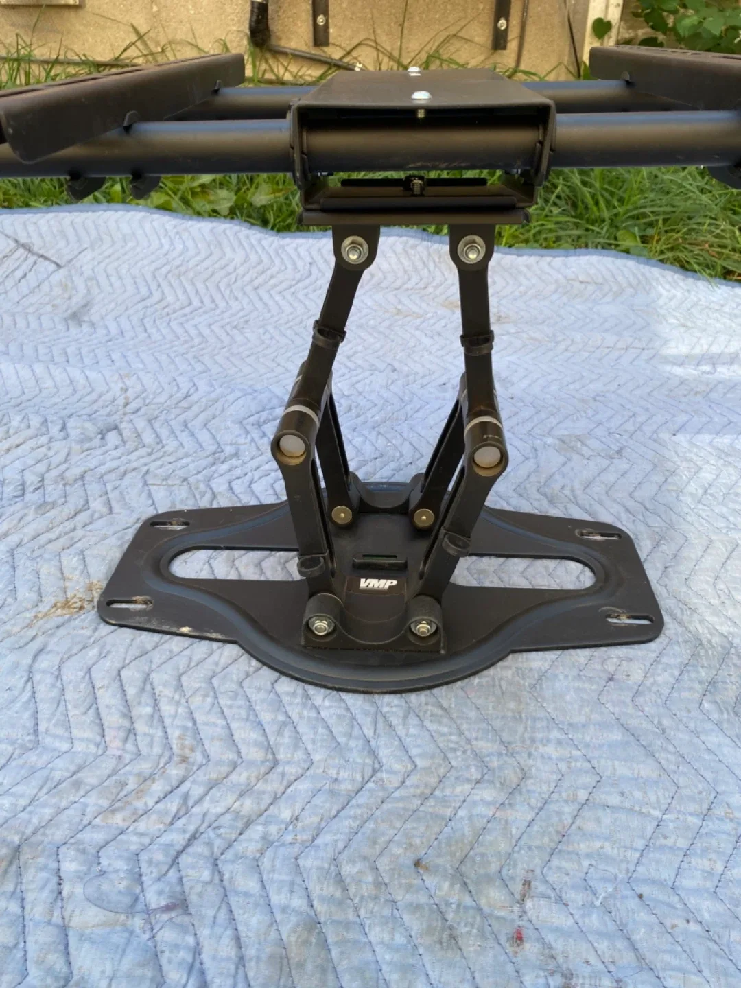 VMP Video Mount Products TV Wall Mount image indicator(2)