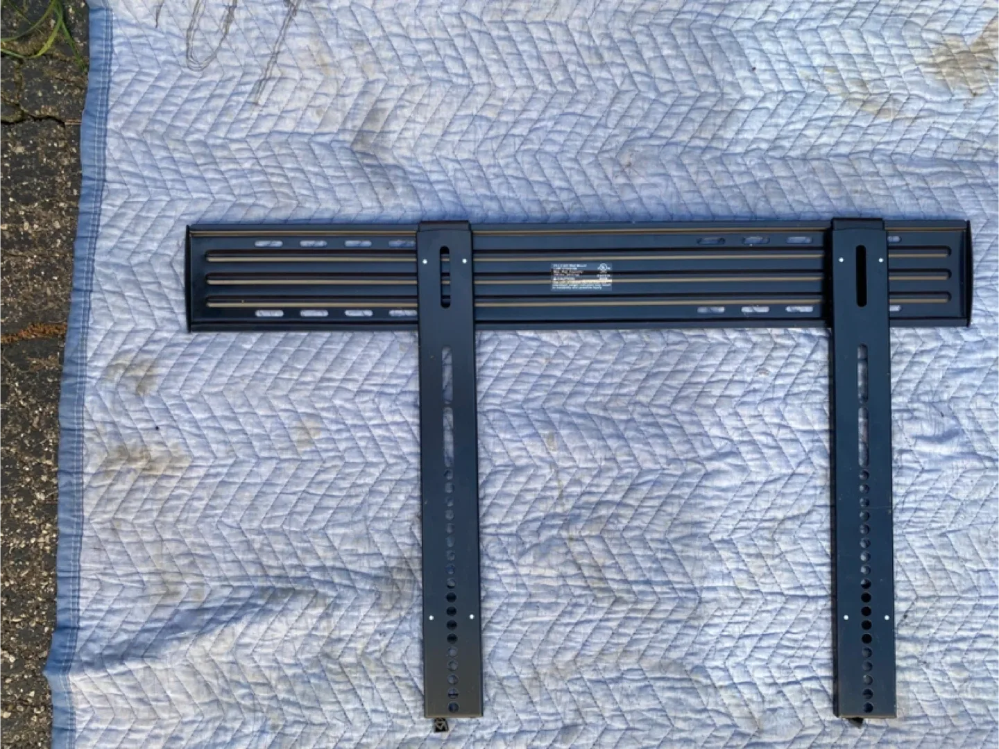 Cill2 A/V Wall Mount, Max 150 lbs image indicator(3)