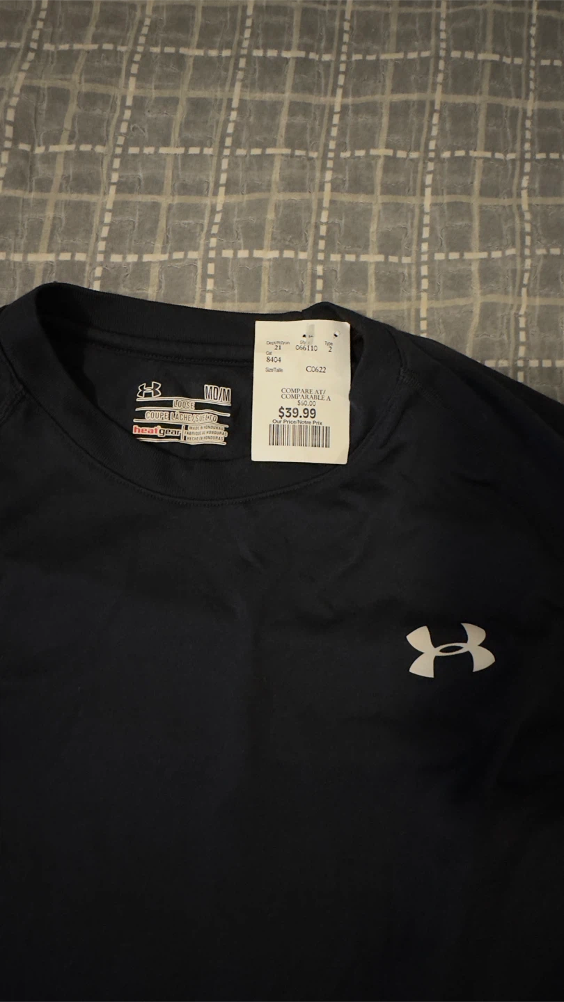 Under Armour T-Shirt - Medium - photo 2