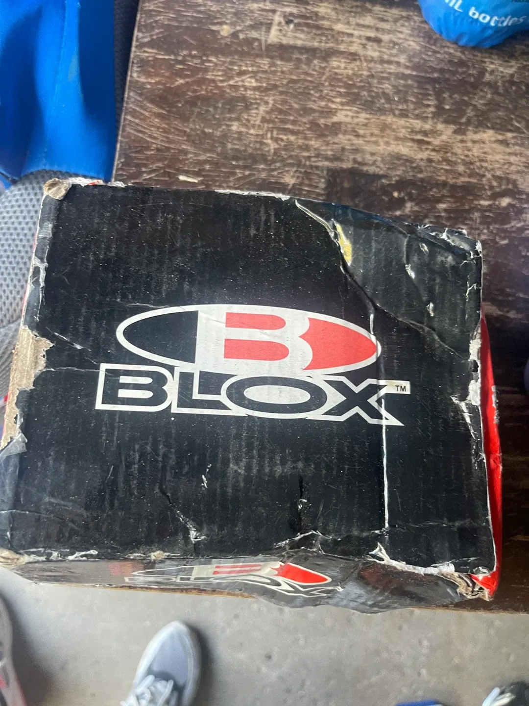 BLOX Red Lug Nuts - M12 x 1.5 image indicator(3)