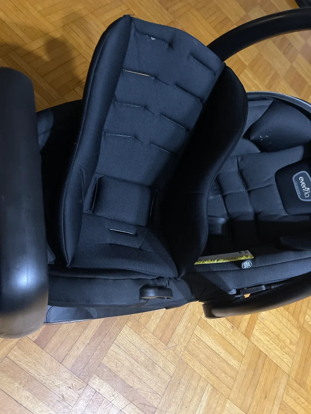 Evenflo Infant Car Seat - Black image indicator(4)