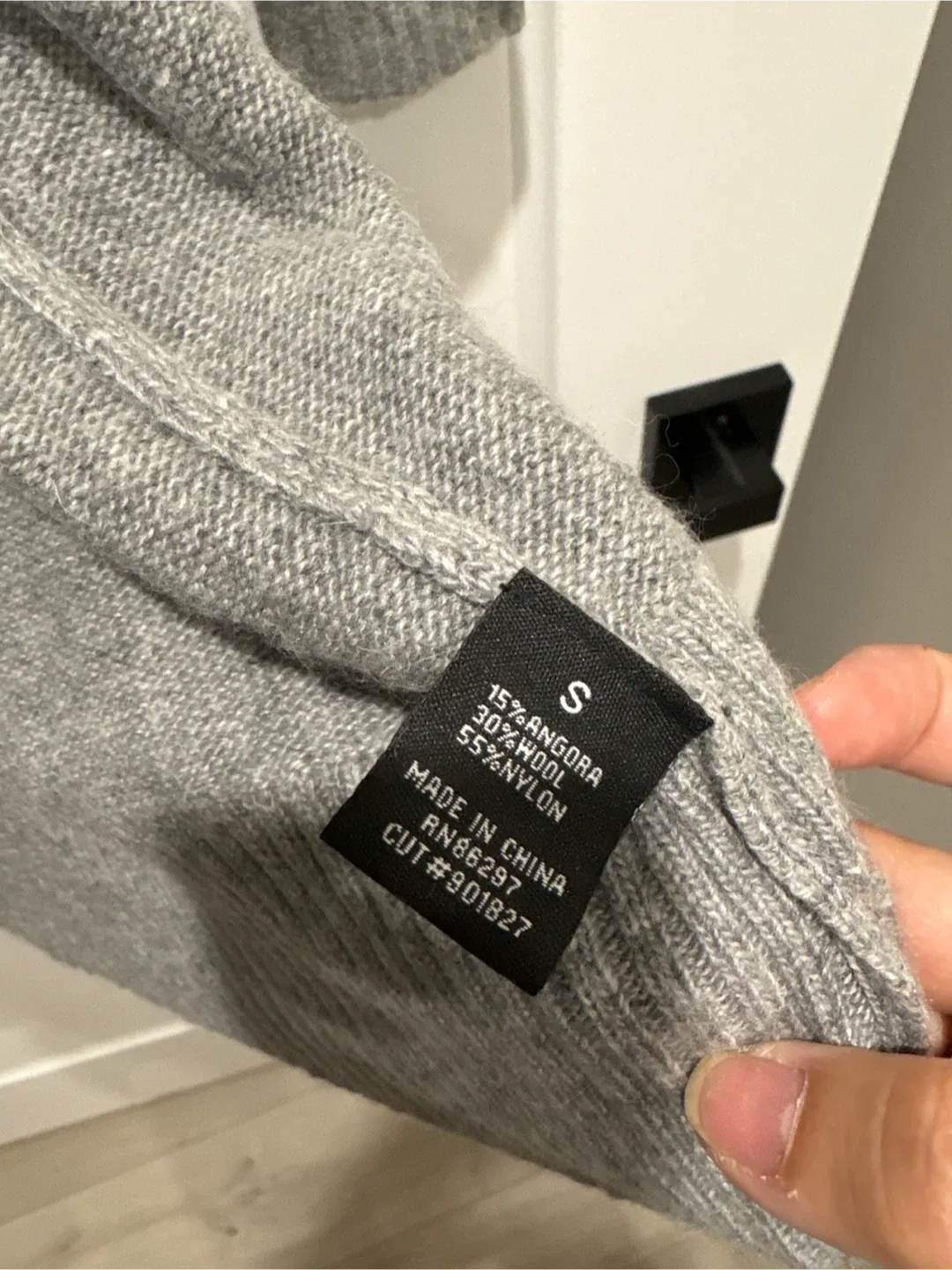 BCBGMAXAZRIA Grey Cardigan - Size S image indicator(4)