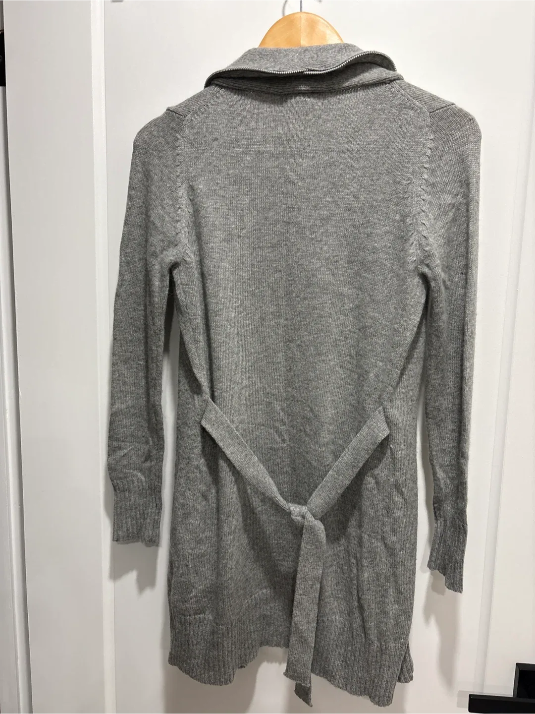 BCBGMAXAZRIA Grey Cardigan - Size S image indicator(3)