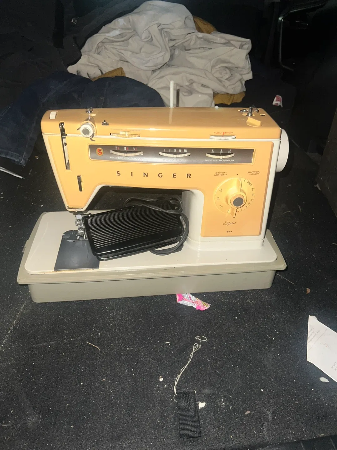 Vintage Singer Stylist 514 Sewing Machine