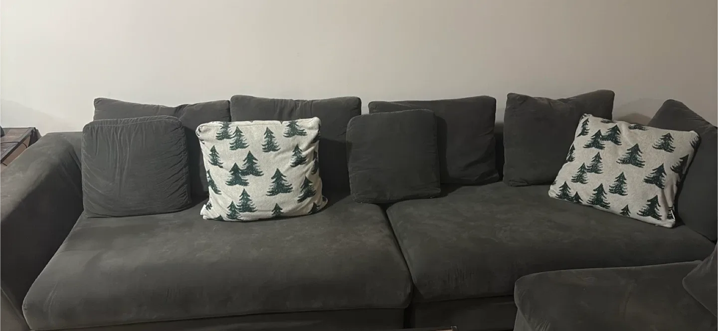 Large Grey Sectional Sofa image indicator(3)