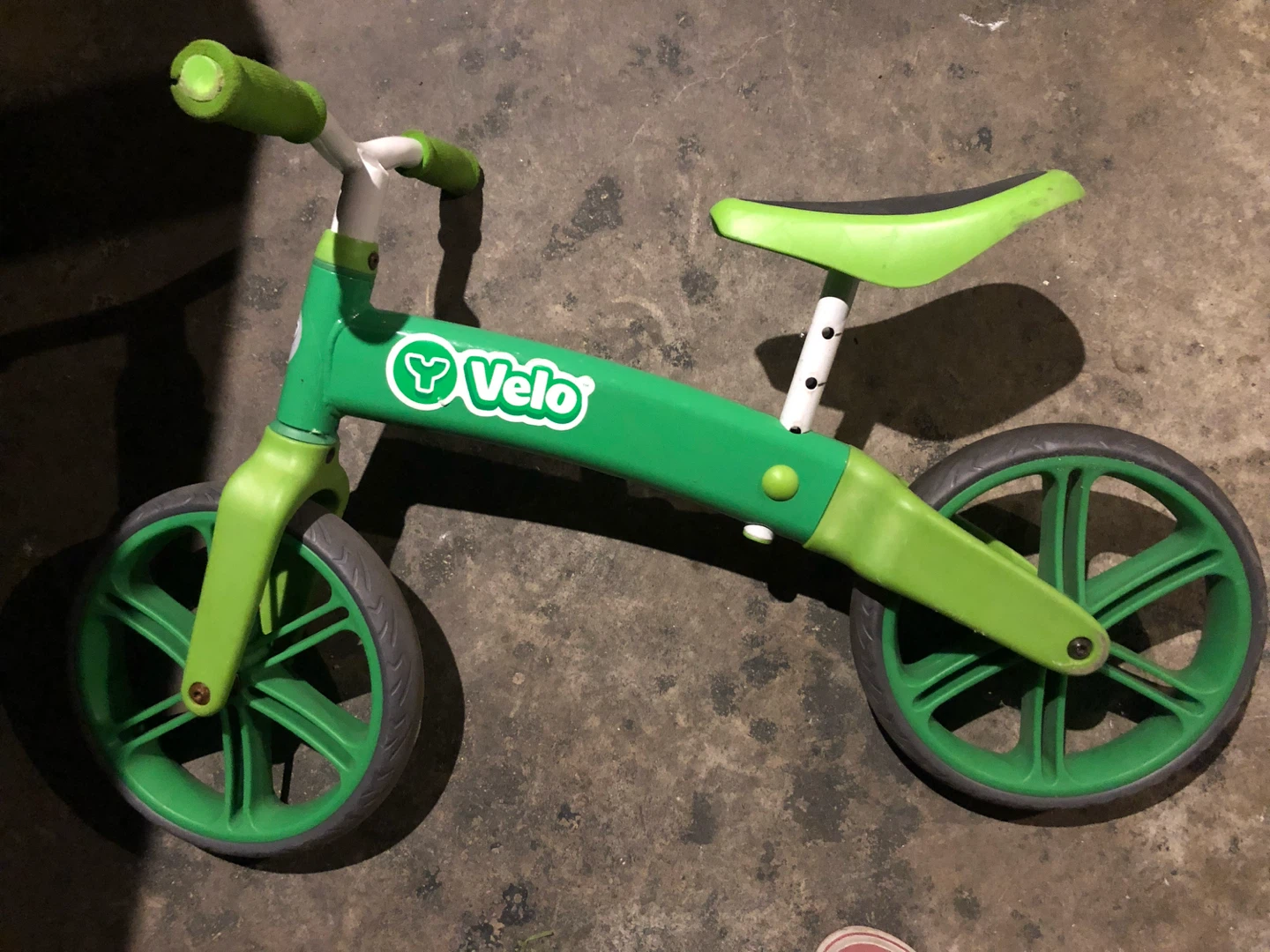 Y Velo Balance Bike - Green