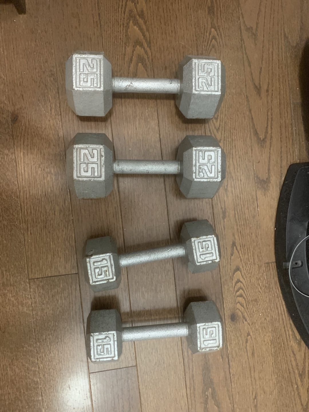 Pair of 25lb & 15lb Dumbbells - photo 2