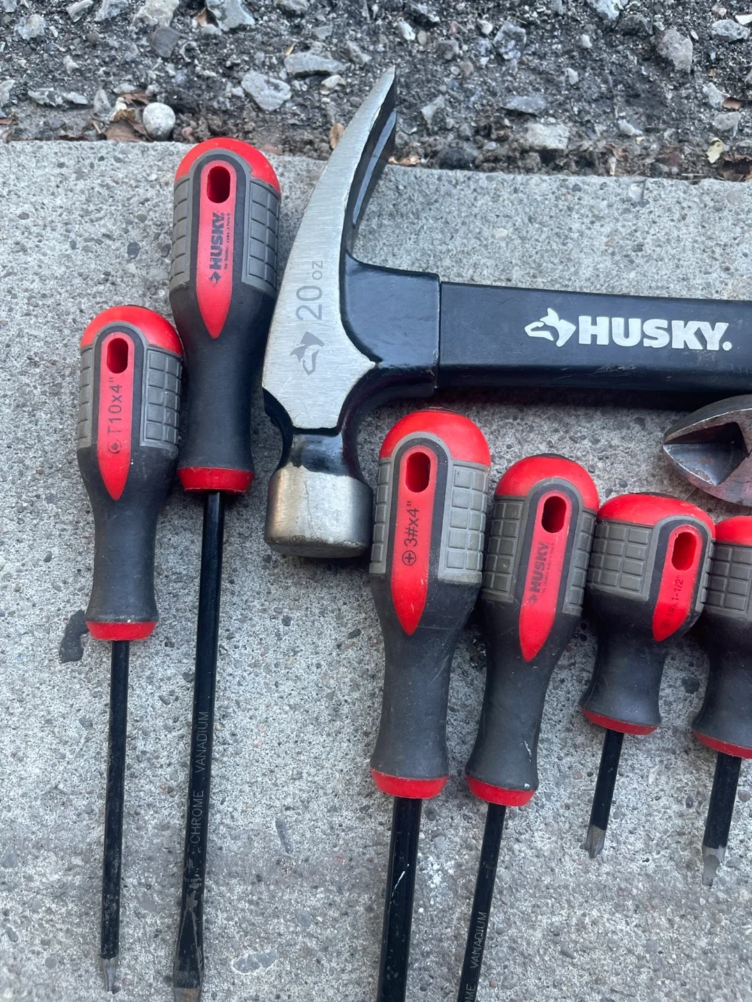 Husky Tool Set - Hammer, Screwdrivers, Pliers image indicator(2)