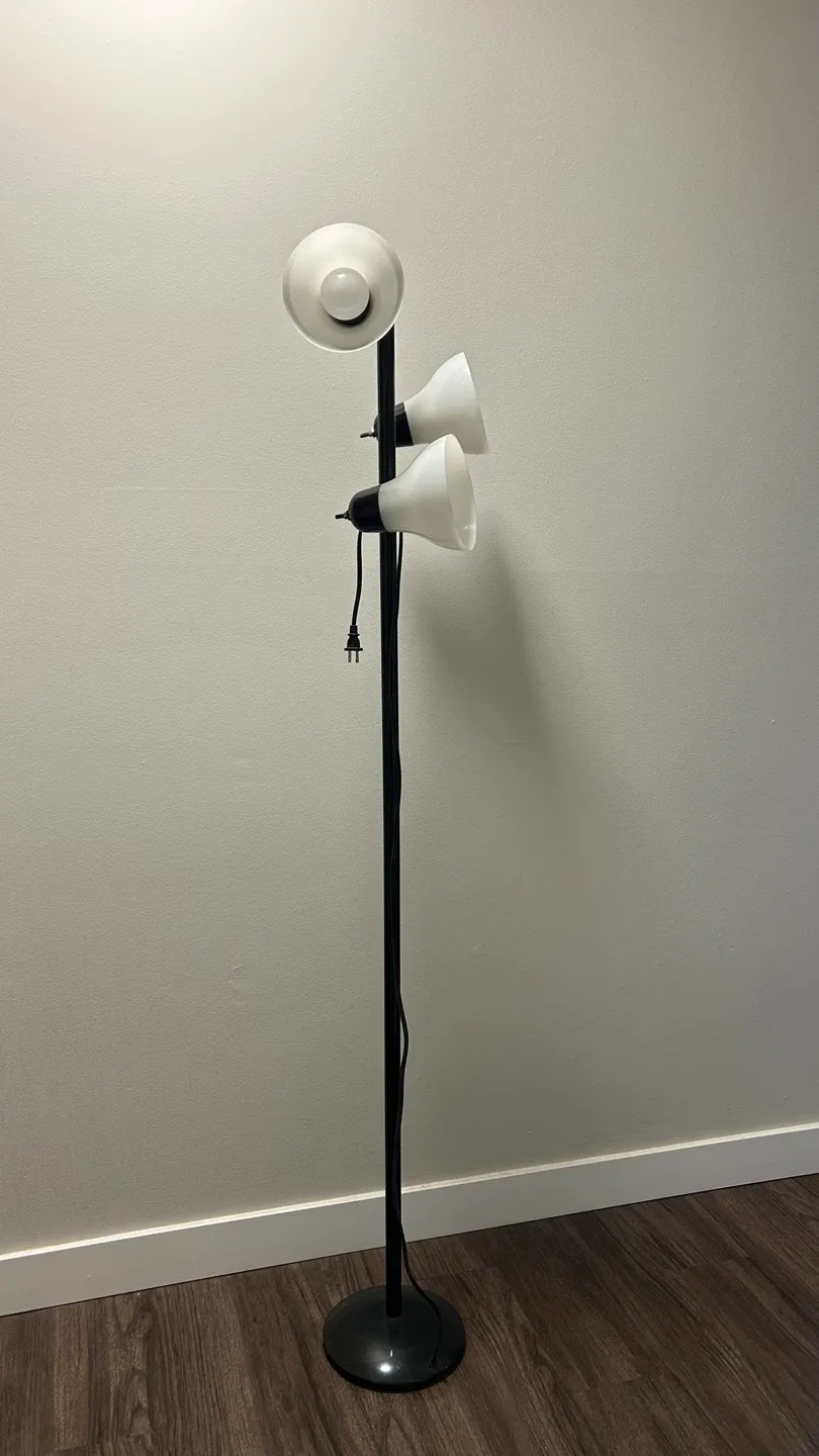 Floor Lamp image indicator(2)