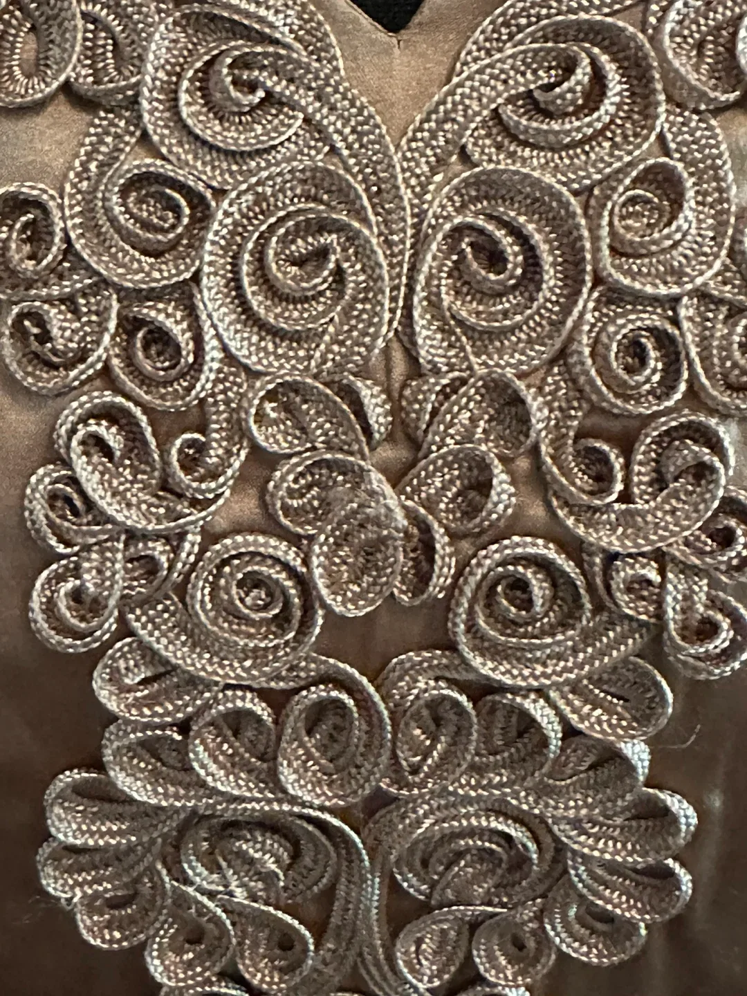 Le Chateau Silk Top image indicator(3)