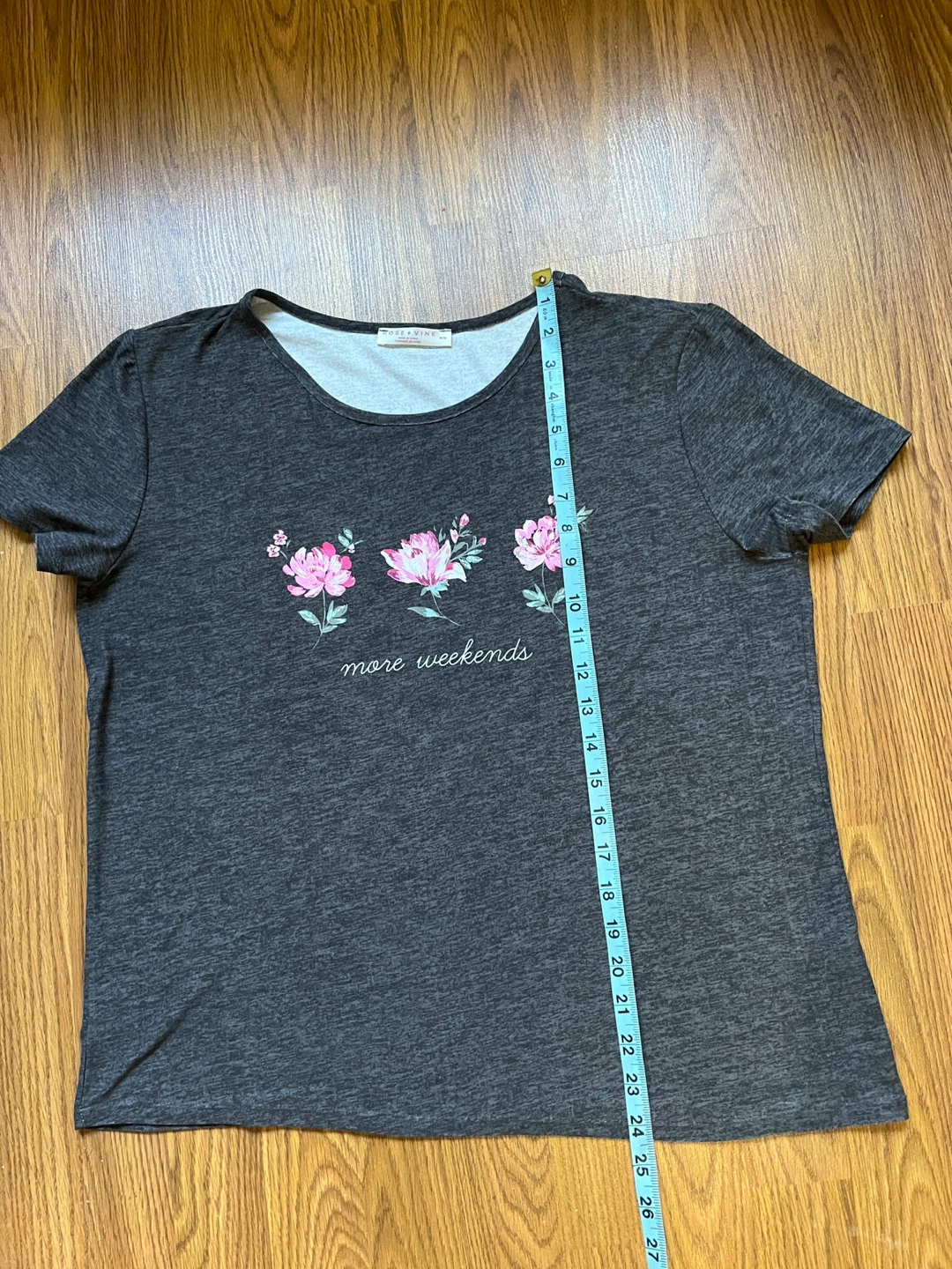 Rose + Vine women’s medium pyjama lounge top, dark gray floral - photo 4