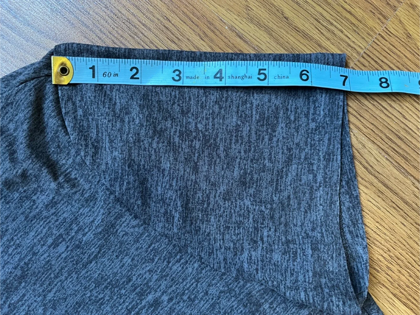 Rose + Vine women’s medium pyjama lounge top, dark gray floral image indicator(6)