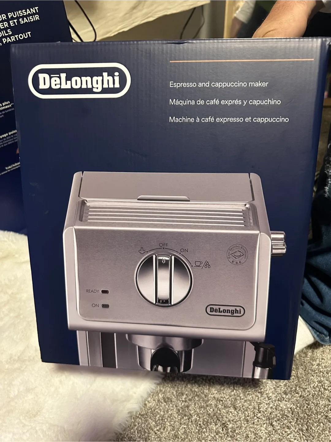 DeLonghi Espresso & Cappuccino Maker (New) thumbnail