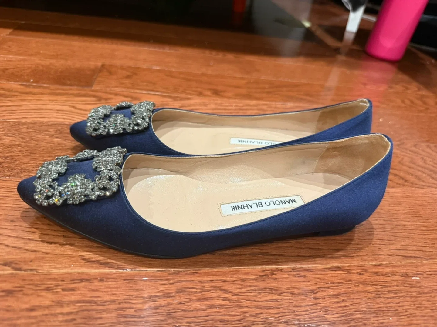 Manolo Blahnik Blue Flats, right foot Size 36, left foot 35.5 image indicator(2)
