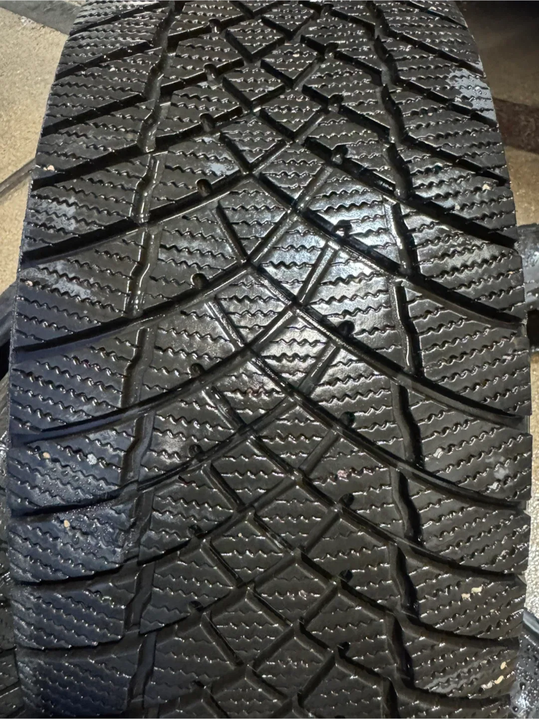 (4)- 205/60r16 MotoMaster Winter tires with 90% tread image indicator(8)