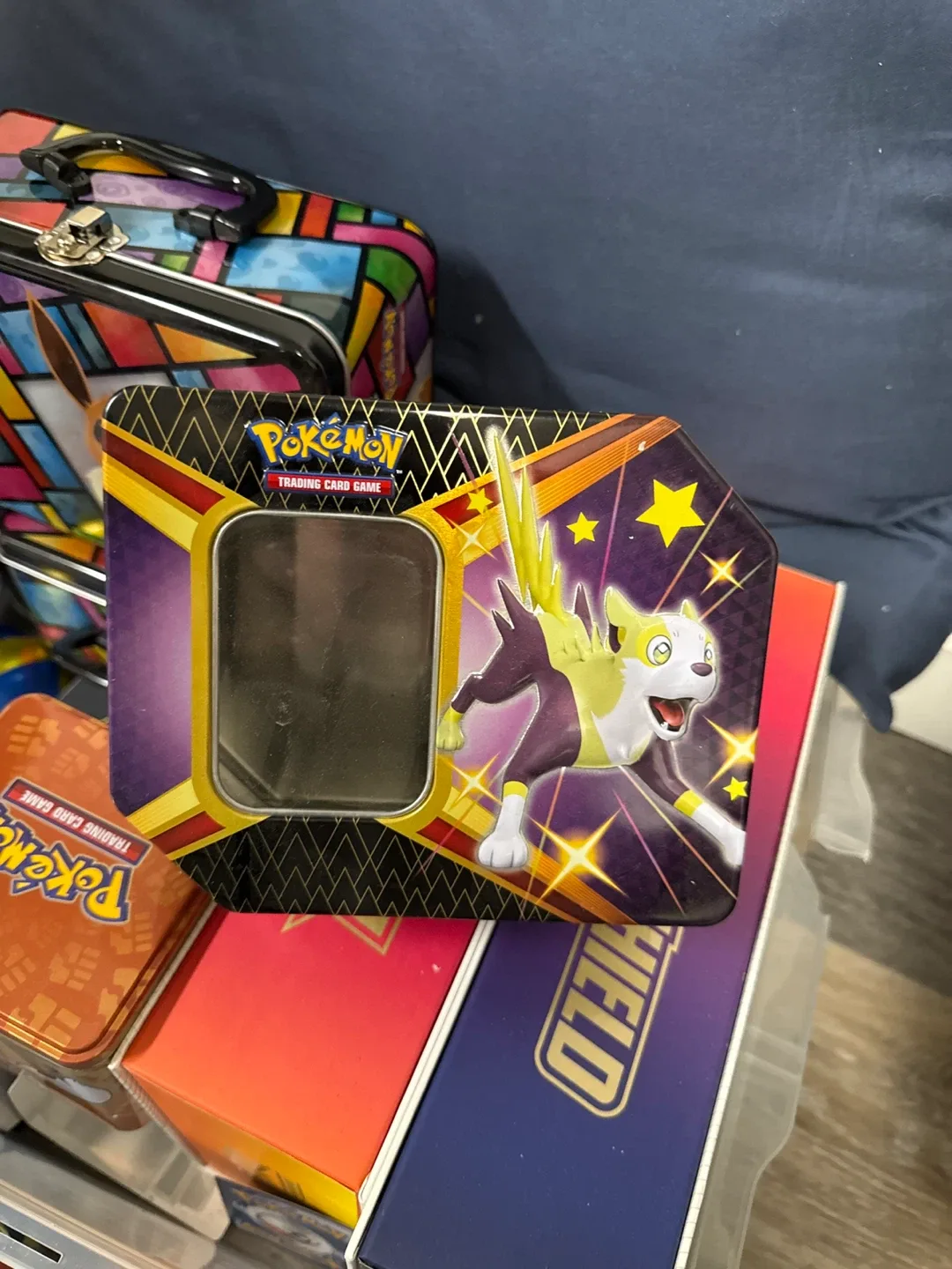 Pokémon Trading Card Game Tins image indicator(3)