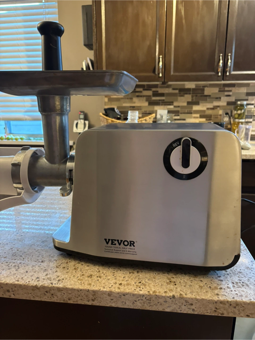 Electric tomatoe sauce maker