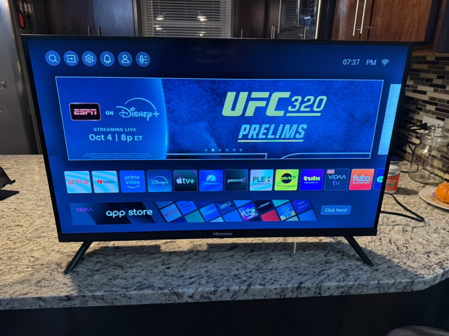 Hisense 32" LED LCD Smart TV - photo 2