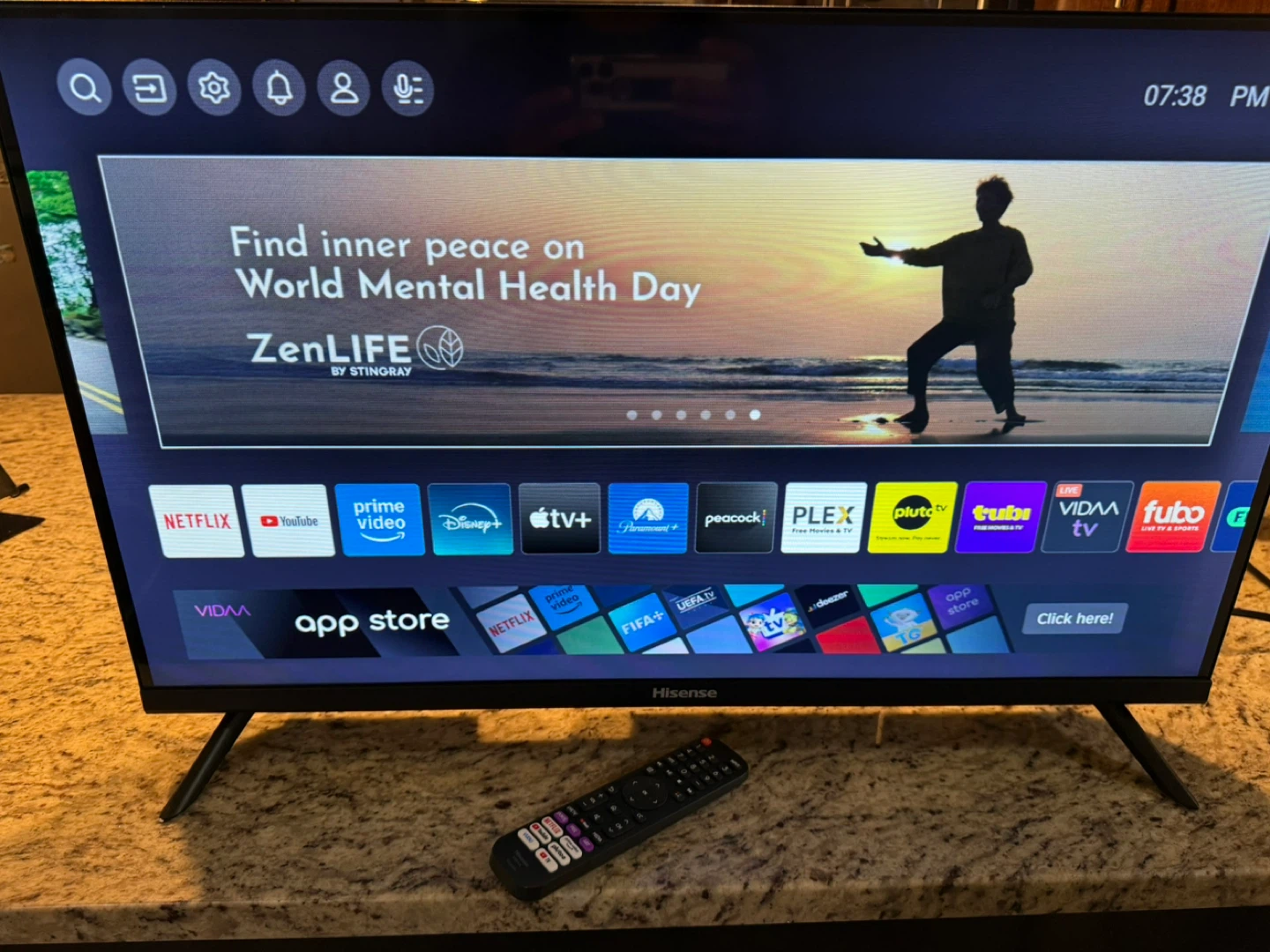 Hisense 32" LED LCD Smart TV - photo 3