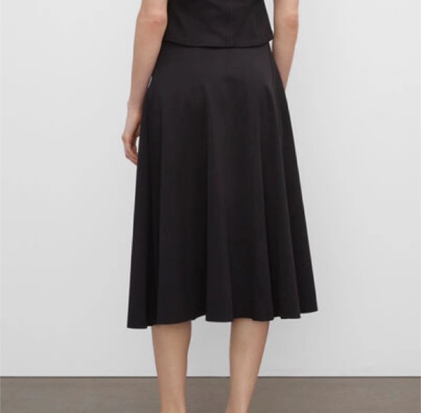 Club Monaco Full Sweep Navy Blue Knit Skirt - photo 2