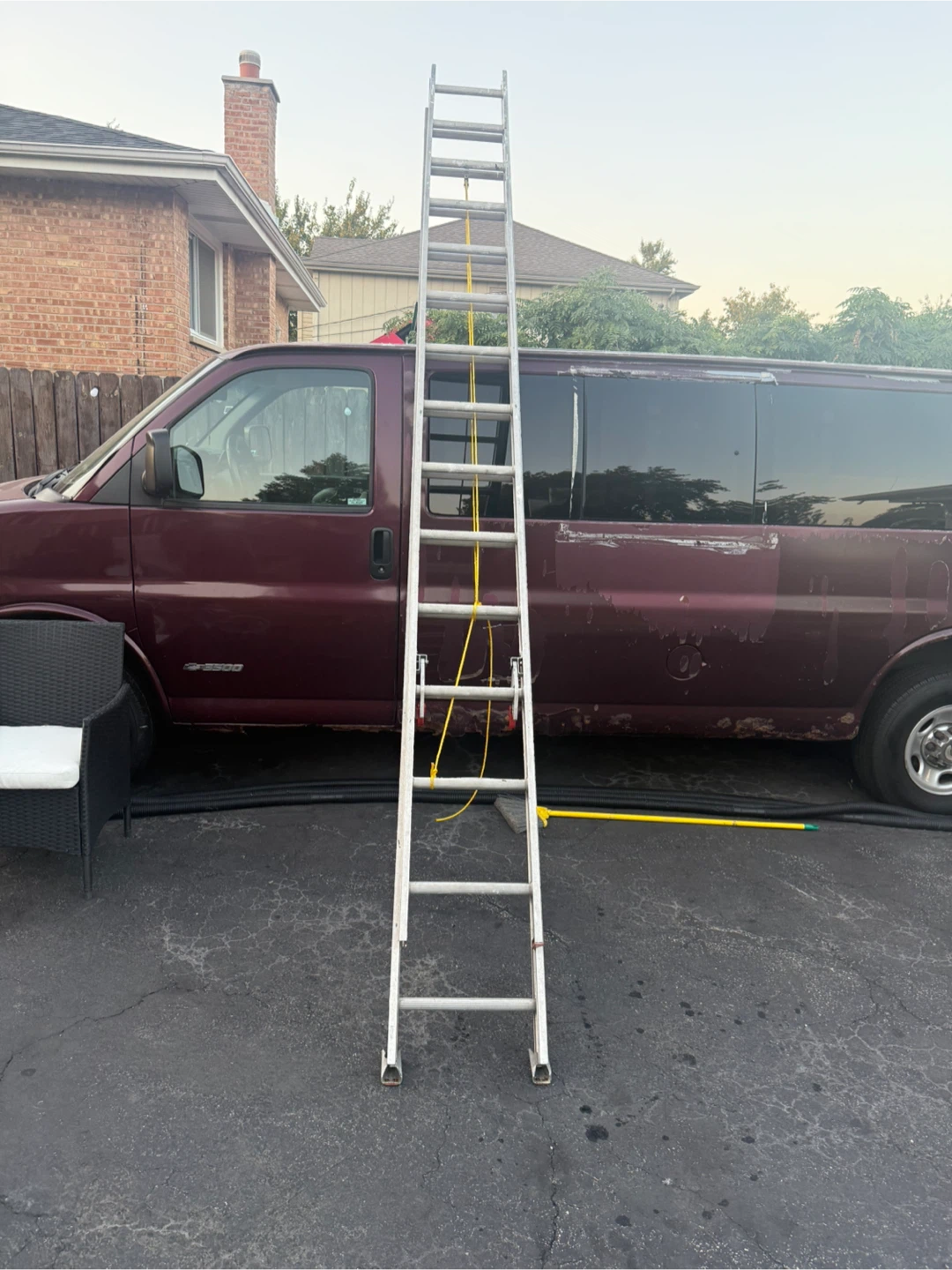 28’ Aluminum Extension Ladder