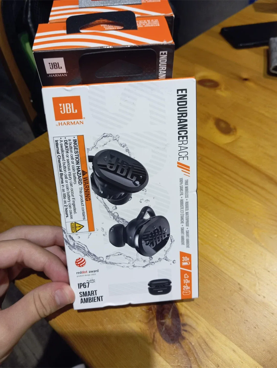New JBL Endurance Race Wireless Earbuds image indicator(3)