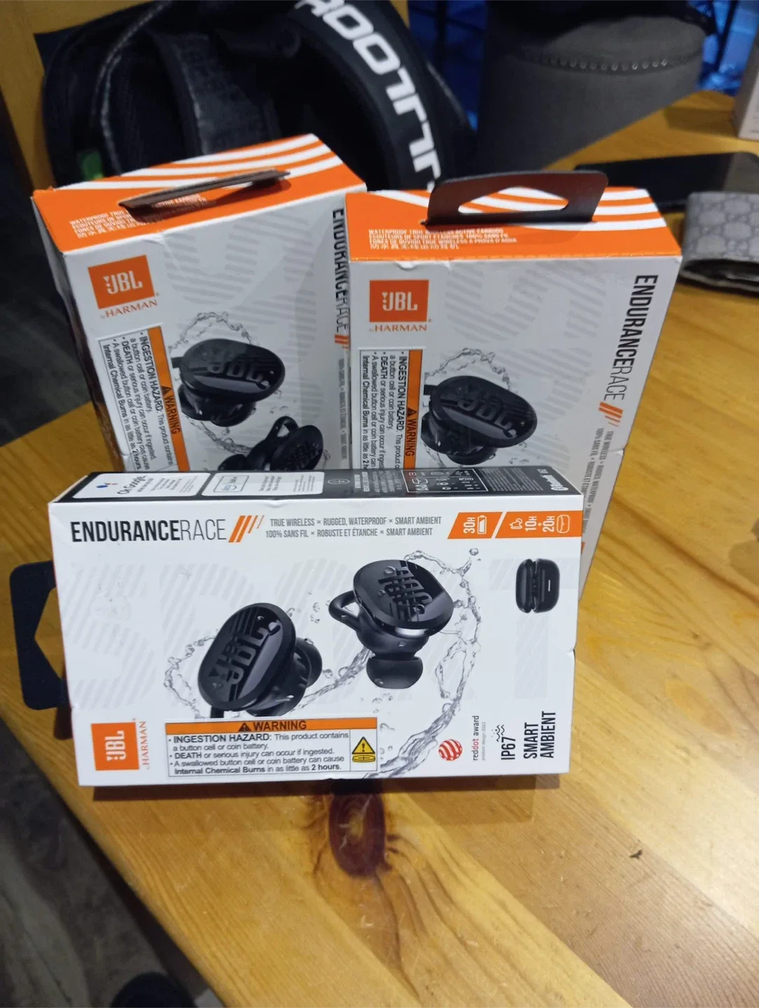 New JBL Endurance Race Wireless Earbuds image indicator(2)