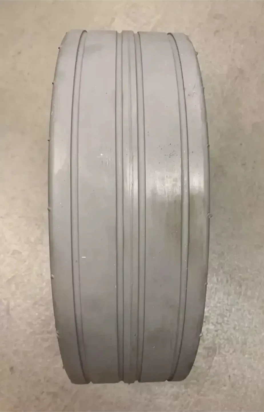 Skyjack 161890 Scissor Wheel Assembly With Brake 16x5x12 Gray image indicator(3)