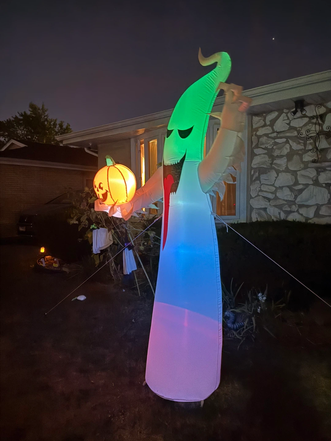 Halloween Inflatable Ghost Holding Pumpkin light up - photo 5