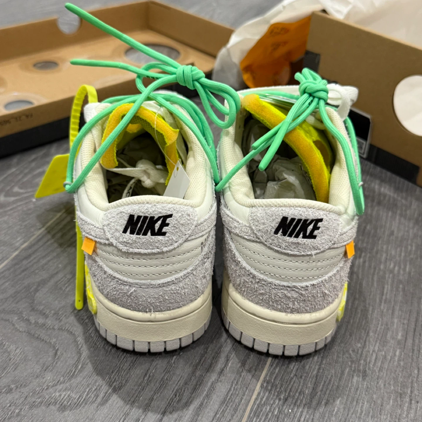 Nike x Off-White Dunk Low Lot 14 Sneakers - photo 3
