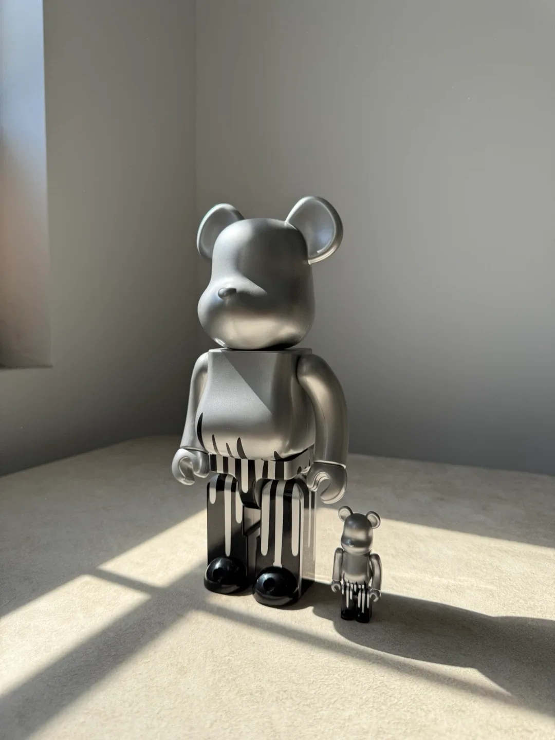 BE@RBRICK Krink NYC 100% & 400% Set image indicator(4)