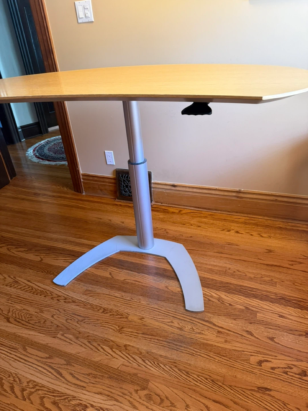 Adjustable Height Desk - Light Wood - photo 2
