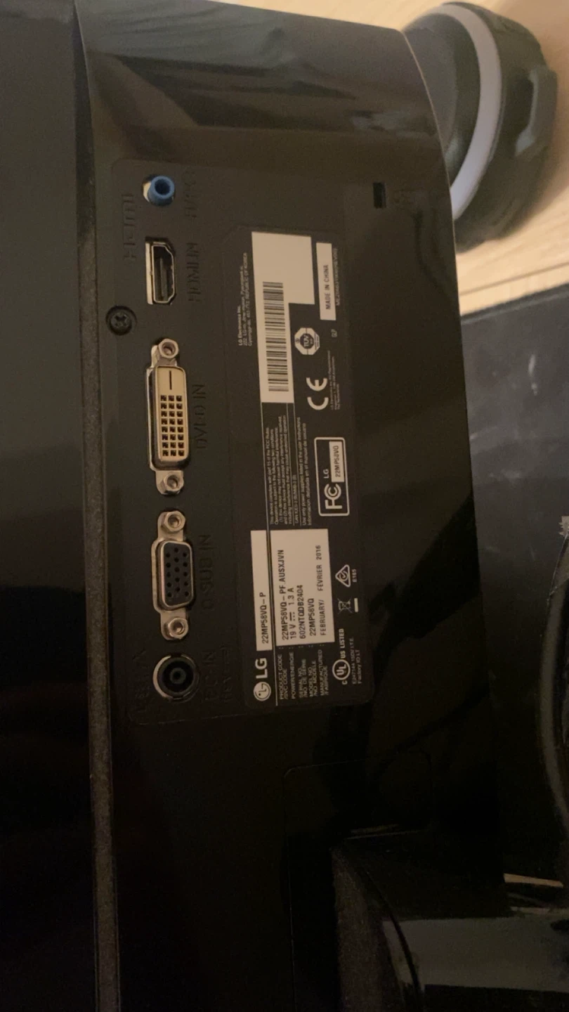 LG Monitor - photo 3