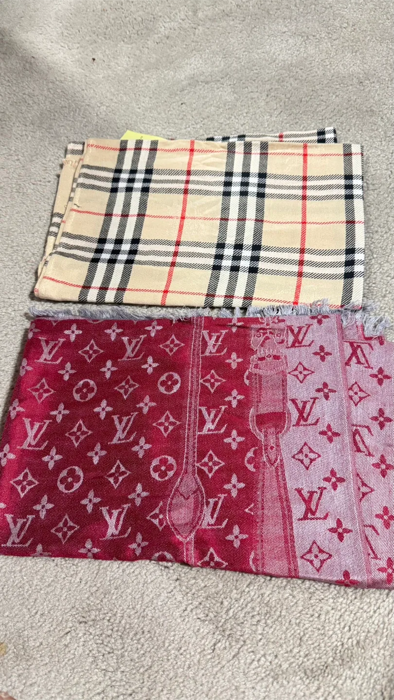 Women’s warm fashion Scarves thumbnail