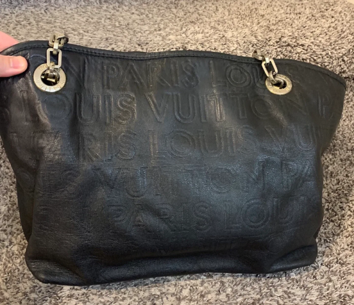 LV Hiver Leather Tote Bag image indicator(5)