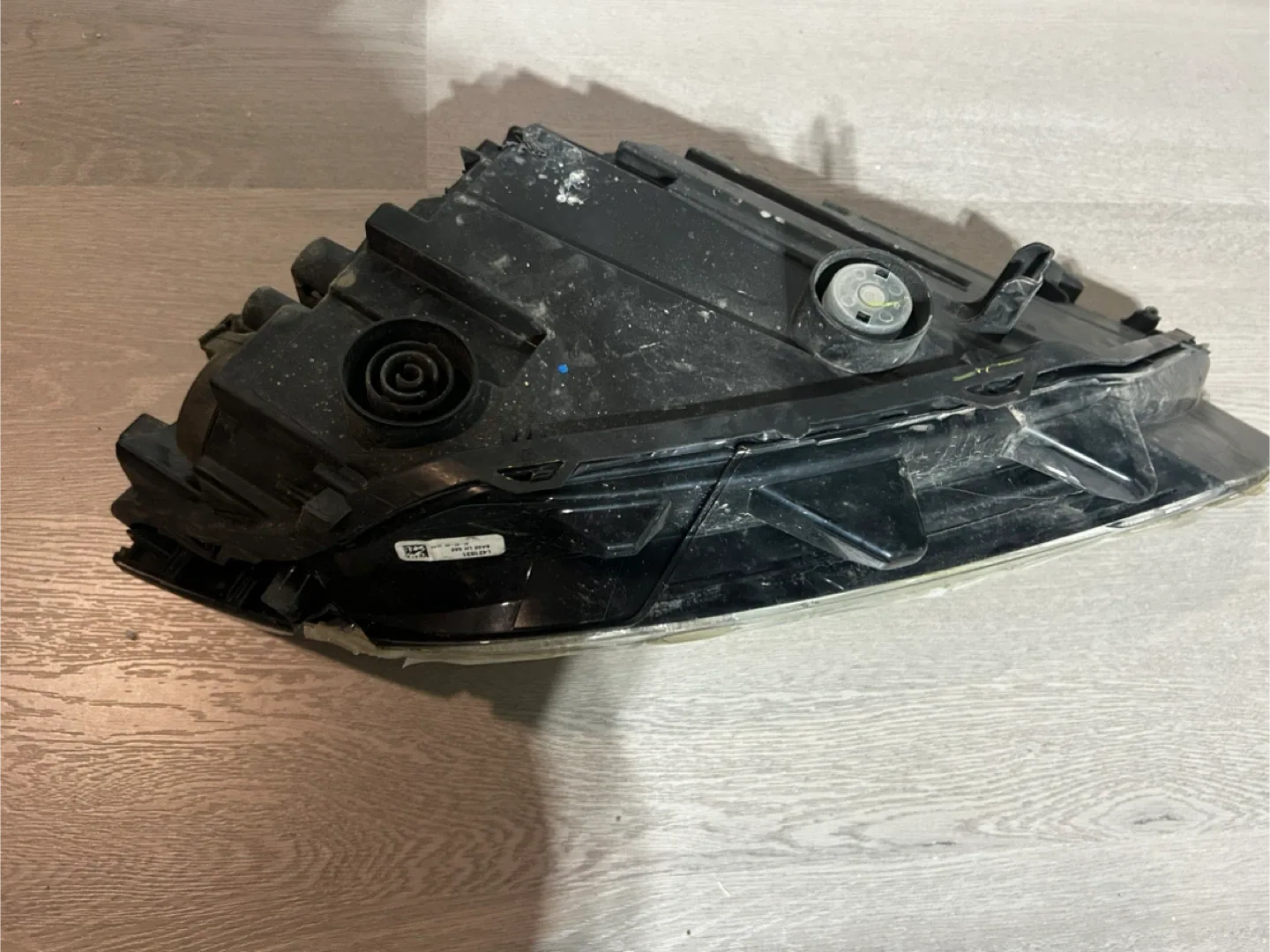 Volkswagen Headlight Assembly image indicator(3)